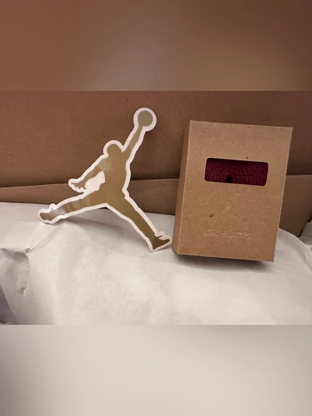 NWT Air Jordan 1 Retro High OG Team Red 6Y Women’s 7.5 New in Box